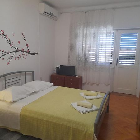 Apartment Gulin Sibenik Exterior photo